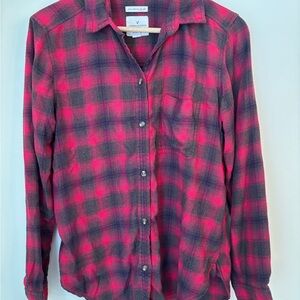 American Eagle Outfitters Red and Black Long Sleeve Button Down Shirt